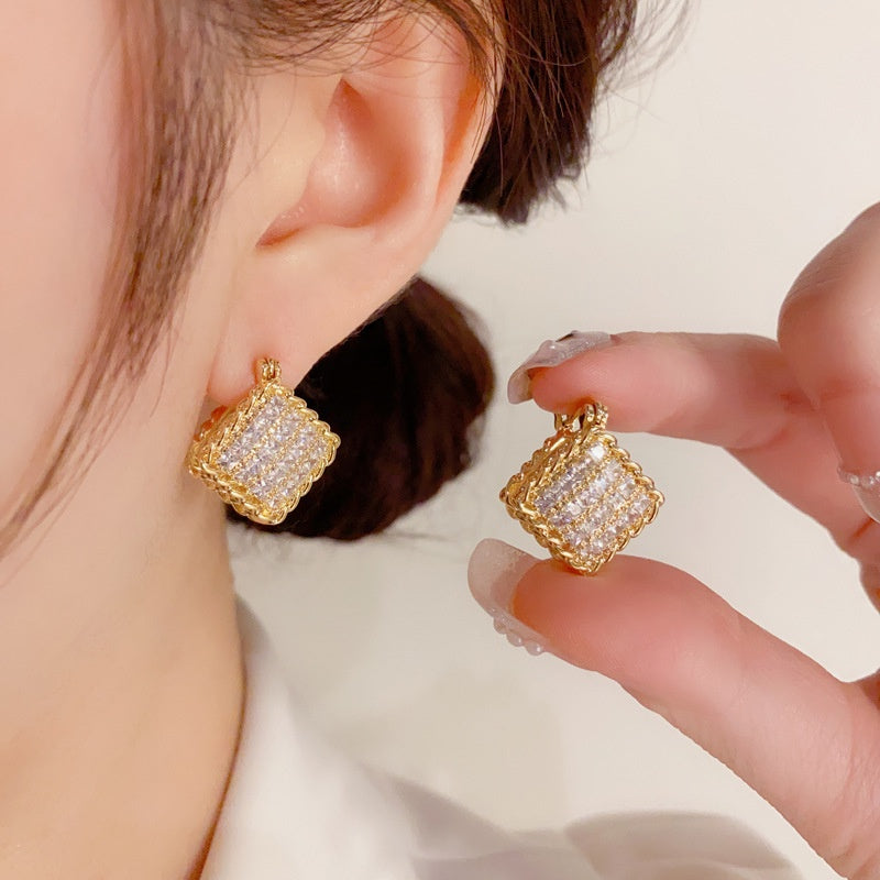 Ear Studs 042