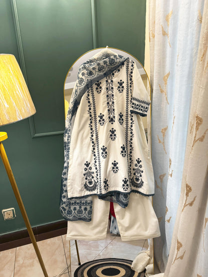 Offwhite Farshi 3pc Ready To Wear